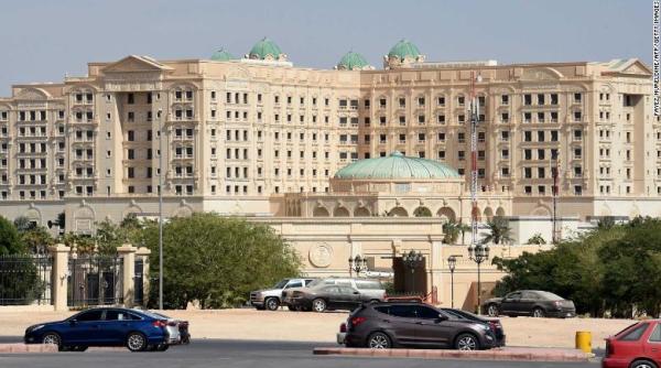 Davos în deșert. Locaţia: pușcăria pentru prinții acuzați de corupție