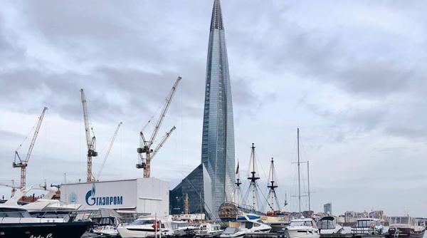 Cea mai înaltă clădire din Rusia este gata. Cine se mută acolo