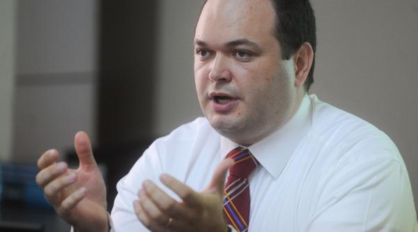 O datorie publică de 60% din PIB-ul României nu ar avea cine să o finanțeze