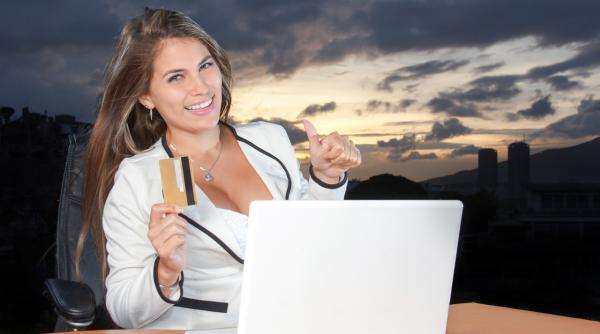 Tranzacțiile online de Black Friday cu crescut cu 60% față de 2017. Cât au cheltuit românii 