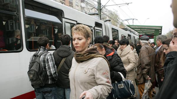 Amenzile pentru cei care merg fără bilet în mijloacele de transport în comun STB se triplează