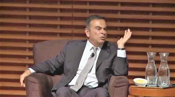 Francezul Carlos Ghosn, demis de la conducerea Mitsubishi