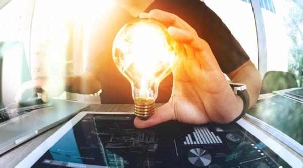 Suntem cei mai tari din UE! La creșterea preţului la electricitate