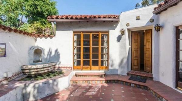 DiCaprio și-a vândut vila din Los Angeles cu reducere