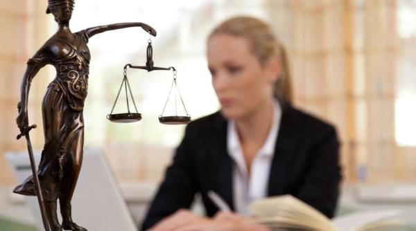  Schimbare majoră. Aleşii îi trimit pe toţi românii la judecător