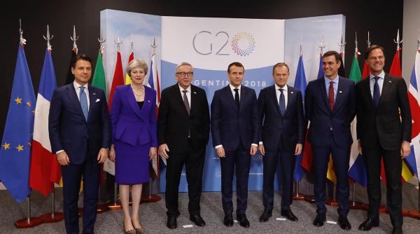 Donald Tusk lansează două variante: fără Brexit sau Brexit fără acord