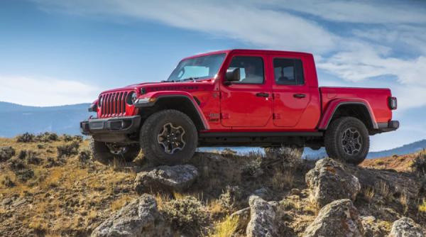 Porsche 911 și Jeep Truck, printre cele mai tari mașini prezentate la târgul auto de la Los Angeles