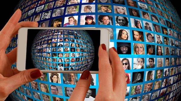 Reguli noi pentru cumpărăturile online, în UE. Ce s-a schimbat pentru români