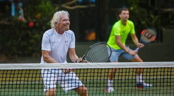 ”Concediu nelimitat”. Metoda de lucru a unui celebru miliardar