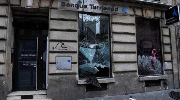 Franța ”vestelor galbene”. Este o catastrofă pentru economie. Cifrele momentului