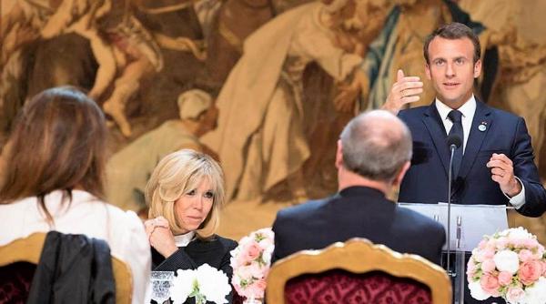 Vestele galbene: Macron ar putea promite bani, bani și iar bani!