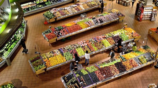 Cifra de afaceri a retailerilor alimentari va depăși pragul de 100 de miliarde de lei