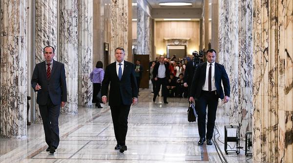 Președintele Iohannis a chiulit de la ședința de guvern