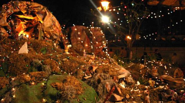 Scena nașterii Domnului, reprodusă în propria locuință, de un profesor de dans