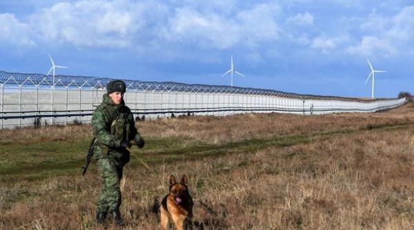 Vladimir Putin are Zid. Lung de 60 kilometri. Unde se află