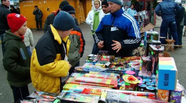 Cantitatea colosală de materiale pirotehnice, confiscată de polițiștii români