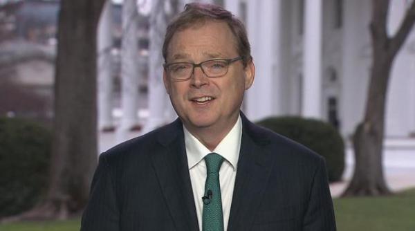 Prăbușirea Apple, consecință a războiului economic dintre SUA și China. Cine face afirmația