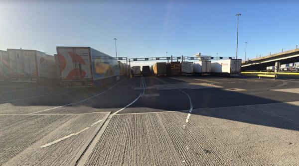 Brexit fără acord. Test de stres la Dover cu 150 de camioane