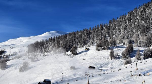 Cât au cheltuit turiștii români în țară de Revelion