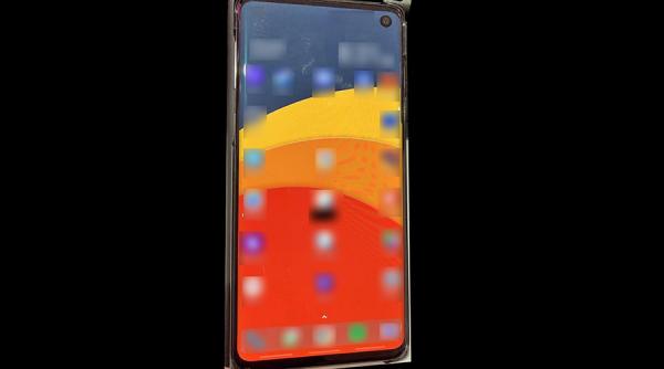 Scurgere de informații. Cum arată noul Samsung Galaxy S10 