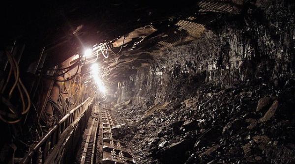 Reacție Băsescu. Guvernul trebuia să știe care sunt stocurile de cărbune