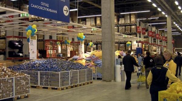 IKEA deschide un magazin în centrul orașului. Este o premieră