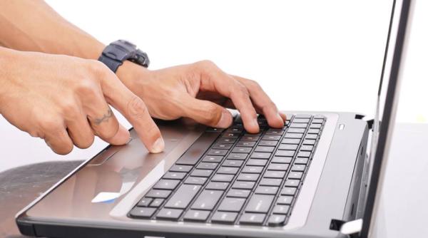 Navigatul pe internet te poate băga la închisoare. Depinde ce cauți