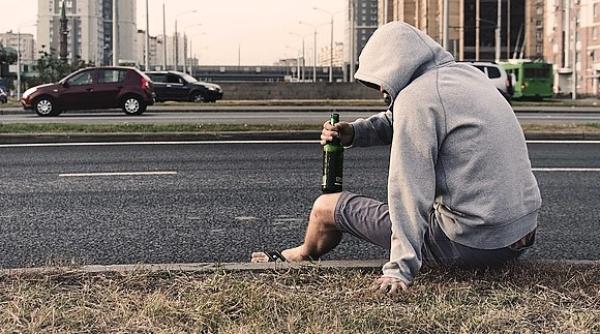 Vrei un plic, ia și o bere! Cum se reinventează Poșta Rusiei