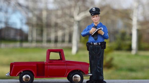 Amenda rutieră, noutăţi. Cum poate fi contestată