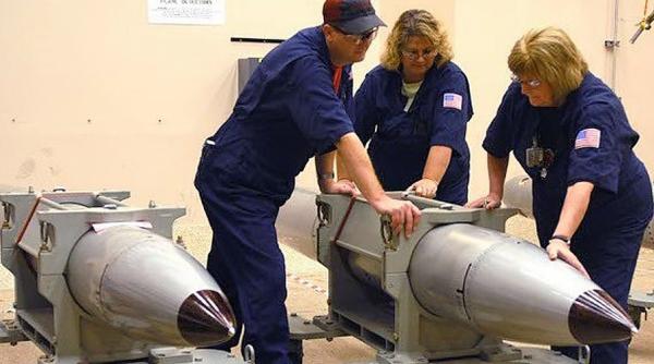 Noi focoase nucleare pentru rachete balistice. Cui aparţin