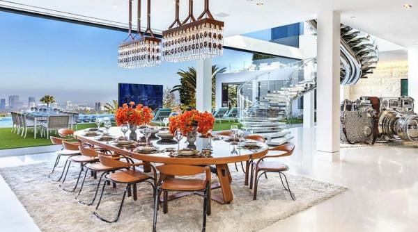 Reducere fabuloasă. Mai puțin cu 100 milioane de dolari