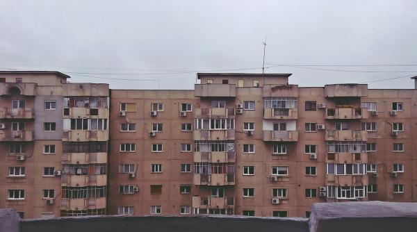 Vrei sa vinzi sau să cumperi o locuință? Când să nu faci asta