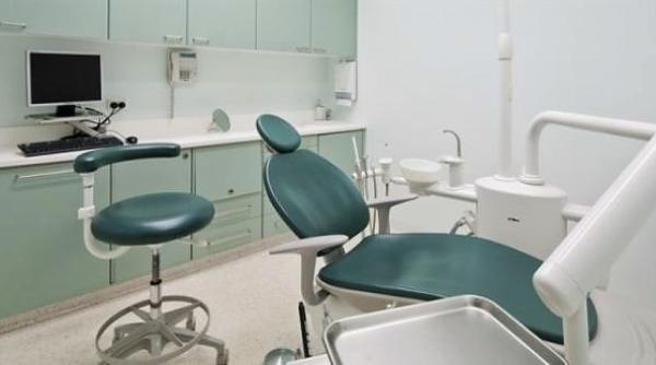 Serviciu stomatologic gratuit. Care sunt condițiile de îndeplinit