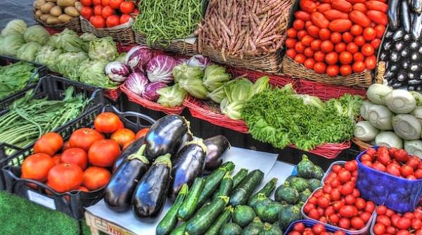 Revin pe piață Alimentara și Aprozarul. Ce prețuri vor for avea produsele