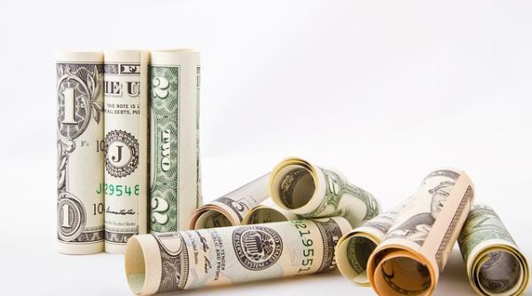 Cornul de rinocer, fița de 65.000 de dolari a elitei chinezești