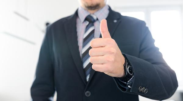 Mitul joburilor bine plătite, dărâmat. Cine îi ameninţă pe IT-işti şi avocaţi