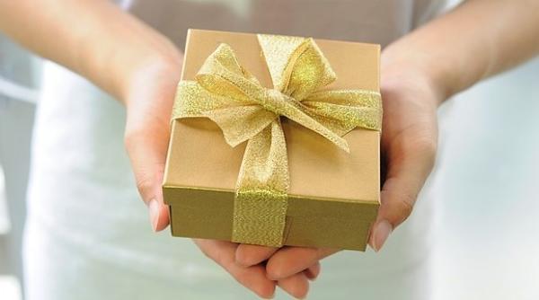 Vouchere cadou de 150 de lei. Când se acordă aceste beneficii