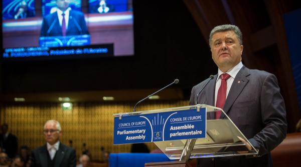 Convoi prezidențial, atacat în plină stradă. Alegeri la vecinii României