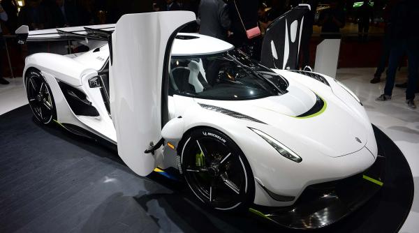 Koenigsegg a prezentat la Geneva mașina care va înfrânge Ferrari - Galerie Foto