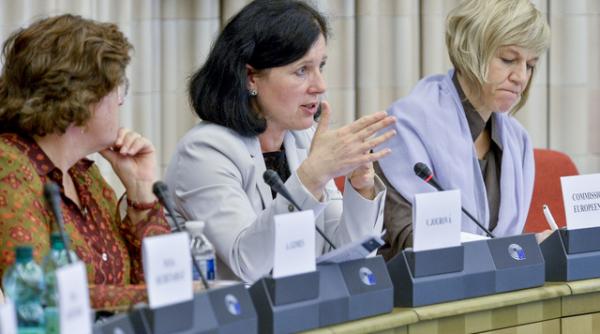 Protecție suplimentară pentru ”turnătorii” UE