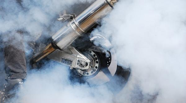 Măsuri anti-poluare de ultimă oră. Dau vina pe fabricile chinezilor