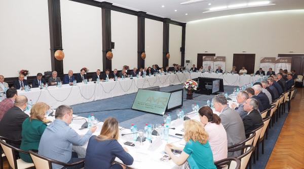 Primarii cer președintelui să promulge cât mai rapid legea bugetului