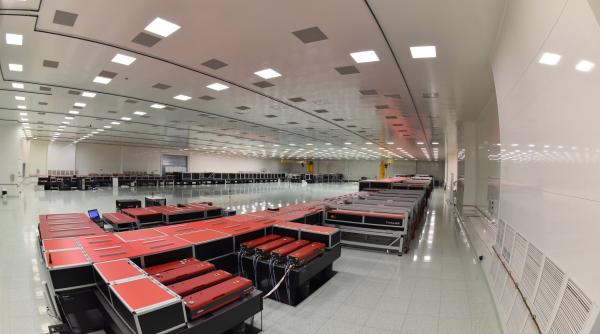 Record Mondial. Puterea laserului de la Măgurele a ajuns la 10% din cea a soarelui