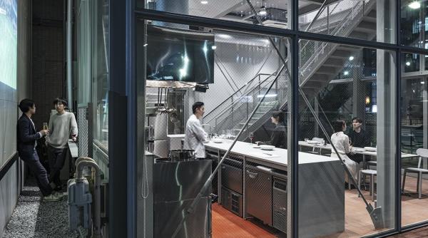 Adio restaurante, adio petreceri în sufragerie! GALERIE FOTO