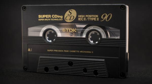 Casetele audio revin încet la modă