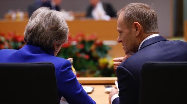 Marea Britanie cere oficial amânarea Brexit-ului