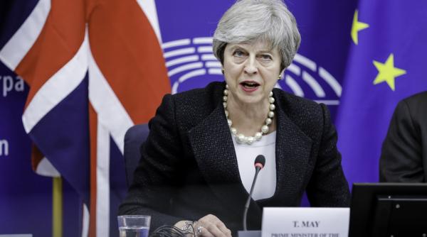 Theresa May, acceptă oferta UE privind Brexit-ul