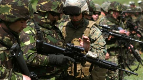 Românii vor fi scoși la muncă de poliție și armată