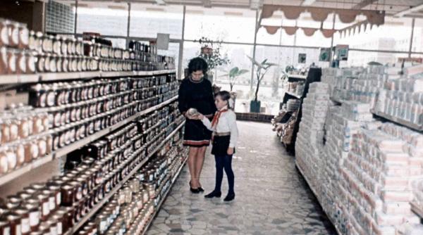 Înapoi în comunism! De duminică, aceste produse se scumpesc