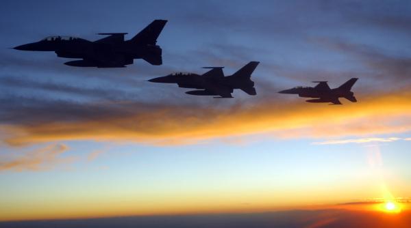 Două puteri nucleare se pregătesc de război. Tensiune în Asia